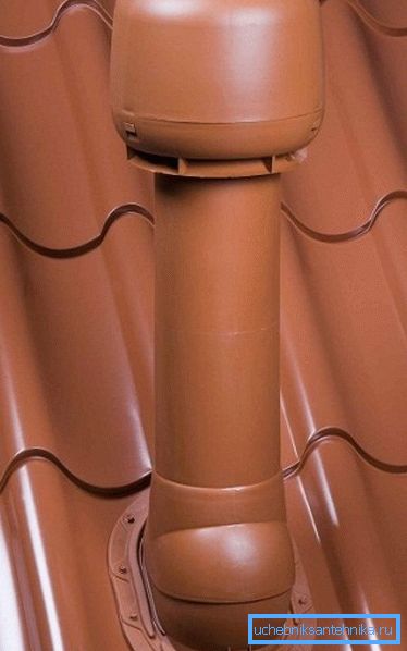 Odvzdušňovač může být také vybrán v barvě střechy, což výrazně zvyšuje estetickou přitažlivost konstrukce.