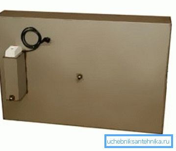 Tank 200 litrů pro vyhřívanou sprchu, malovaný pro ochranu před vnějšími vlivy