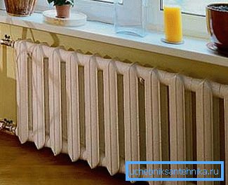Litinové baterie jako jiné vhodné pro instalaci v městských apartmánech bez nezávislého topení Litinové baterie jako jiné vhodné pro instalaci v městských apartmánech bez nezávislého topení