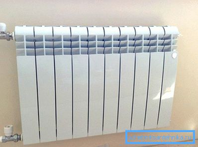 Boční jednosměrné připojení k síti ústředního vytápění