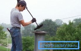 Čištění upchávky kartáčem Čištění upchávky kartáčem