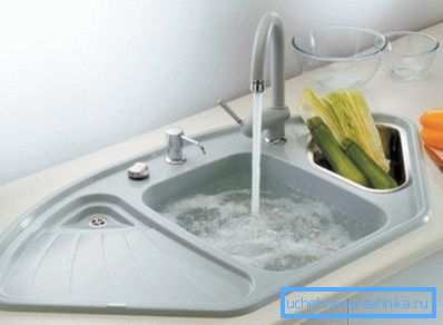 Abyste se vyrovnali s korku v potrubí, budete muset vyzkoušet několik technik.