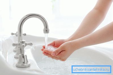 Pro kvalitní práci jeřábu je nutné správně vyzdvihnout spotřební materiál.