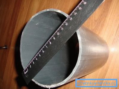 U odpadních vod je vhodná tloušťka stěny 3,2 mm.