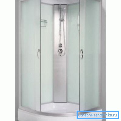Sprchy s průměrnou paletou 90x90 jsou také poměrně populární u kupujících. Sprchy s průměrnou paletou 90x90 jsou také poměrně populární u kupujících.