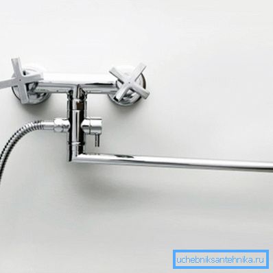 Dva ventilové směšovače s dlouhým výtokem 50 cm Dva ventilové směšovače s dlouhým výtokem 50 cm