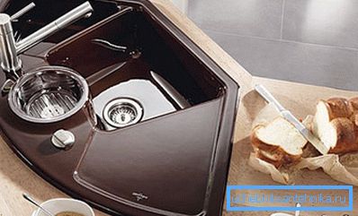 Formulář může být velmi odlišný, hlavní podmínkou je pohodlí a funkčnost. Formulář může být velmi odlišný, hlavní podmínkou je pohodlí a funkčnost.