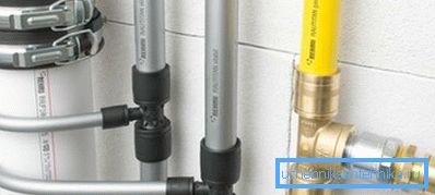 Fotografie inženýrských sítí polyetylénových trubek