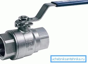 Fotografie jeřábu namontovaného na topném tělesu