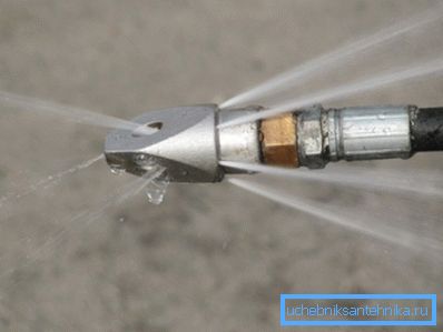 Foto trysky pro hydrodynamické mytí