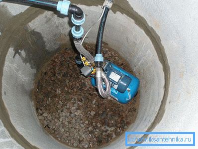 Hydroakumulátor instalovaný v kazetě