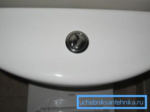 Tlačítko je rozděleno na dvě části pro výběr jednoho nebo druhého režimu. Tlačítko je rozděleno na dvě části pro výběr jednoho nebo druhého režimu.
