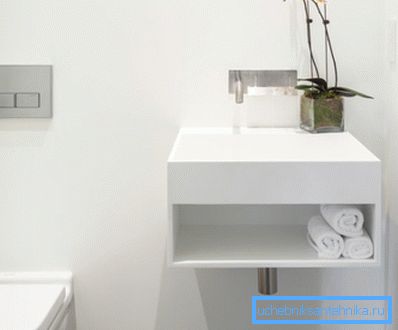 Kompaktní umyvadlo 30x30 pro malé toalety Kompaktní umyvadlo 30x30 pro malé toalety