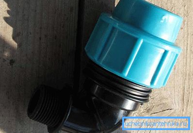 2779 Kompresní armatury pro potrubí z HDPE mohou být použity pro připojení k PP trubkám