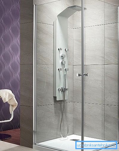 Čtvercový sprchový kout 90x90 se sklopnými dveřmi - možnost, která je odlišná prostornost a funkčnost