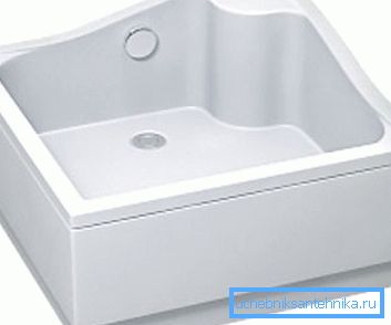 Čtvercová sprchová vanička 90 x 90 cm se spodním ventilem