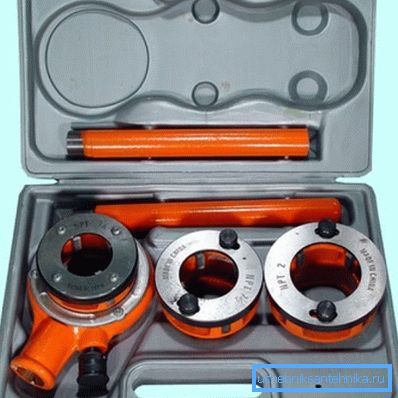 Model KTT-1 4-1-1 2 2 s rohatkou
