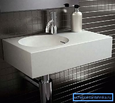 Modely malých rozměrů jsou vhodné pro instalaci do malých koupelen a toalet.