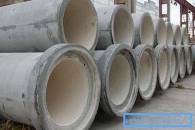 Monolitické betonové trubky pro zaručení trvanlivosti, vysokou pevnost. Monolitické betonové trubky pro zaručení trvanlivosti, vysokou pevnost.