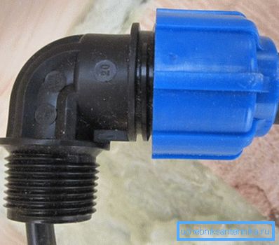 Instalace se provádí na standardních kování. Instalace se provádí na standardních kování.