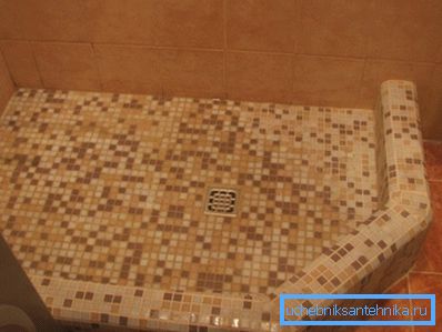 Mosazná sprchová dlažba