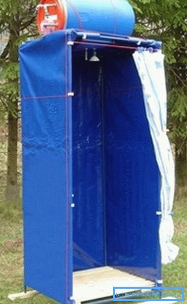 Můžete si zakoupit kompletní systém, který již má vyhřívaný sprchový kout