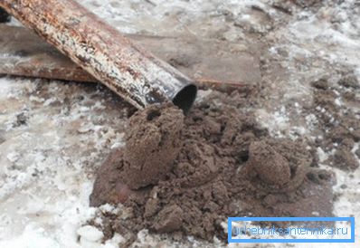 Na fotografii - množství silného sedimentu z žloutek vás může hodně překvapit