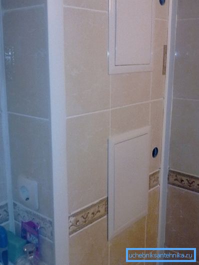Na fotografii - krabice pro kanalizační potrubí Na fotografii - krabice pro kanalizační potrubí