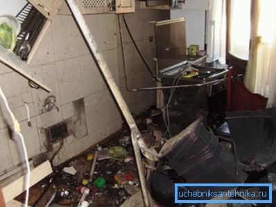 Na fotografii - důsledky instalace modelu nízké kvality: je lepší zachránit bezpečnost
