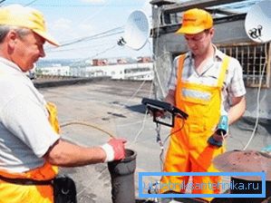 Na fotografii - můžete sledovat, jak dlužníci zablokují kanalizační systém bez navštěvování svých domovů. Na fotografii - můžete sledovat, jak dlužníci zablokují kanalizační systém bez navštěvování svých domovů.