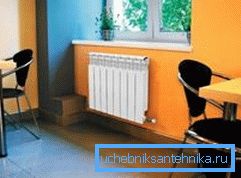 Nejúčinnější místo pro umístění radiátoru je pod oknem. Nejúčinnější místo pro umístění radiátoru je pod oknem.
