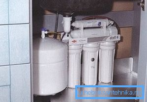 Kumulativní kapacita filtru pod dřezem (třístupňový) Kumulativní kapacita filtru pod dřezem (třístupňový)