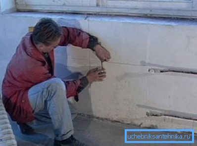 Označení instalace baterie Označení instalace baterie