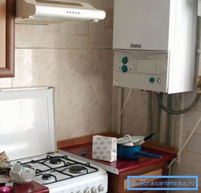 Nástěnný plynový kotel - prostředek pro získávání tepla pro napájení radiátorů. Nástěnný plynový kotel - prostředek pro získávání tepla pro napájení radiátorů.