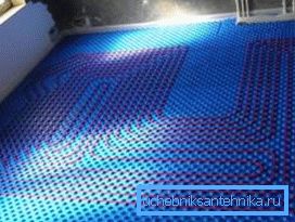 Podlahy pro instalaci. Podlahy pro instalaci.