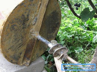 Nože a vodicí hrot jsou důležitými součástmi zařízení