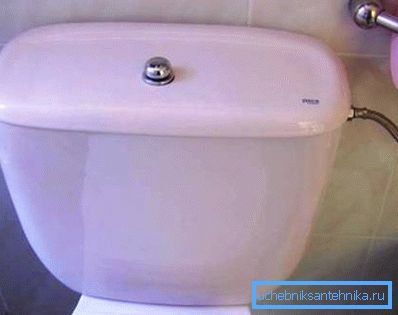 Vzorek proplachovací nádržky na WC Vzorek proplachovací nádržky na WC