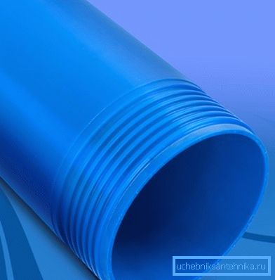 Plastová trubka z PVC pro studnu