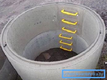 Oddělený segment s vestavěným žebříkem