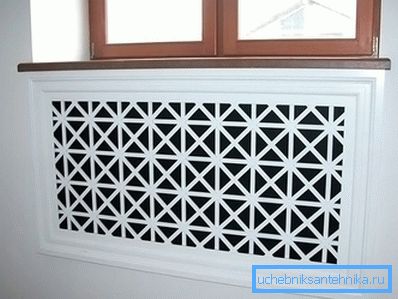 Panely zdobení baterie
