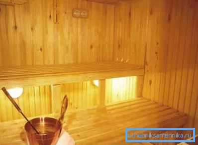Parní lázeň se stropním ventilátorem