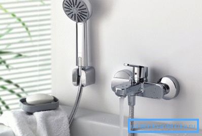 Předtím, než uděláte baterii v koupelně, musíte vybrat vhodný design. Předtím, než uděláte baterii v koupelně, musíte vybrat vhodný design.