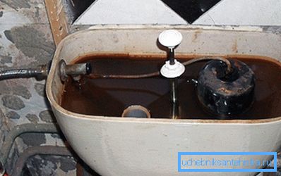 Plovoucí mechanismus po několika letech provozu Plovoucí mechanismus po několika letech provozu