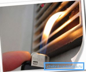 Chování plamene hovoří o pracovní ventilaci. Chování plamene hovoří o pracovní ventilaci.