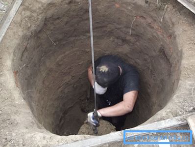 Dobře vykopaná studna je pojištěna proti mnoha problémům. Dobře vykopaná studna je pojištěna proti mnoha problémům.
