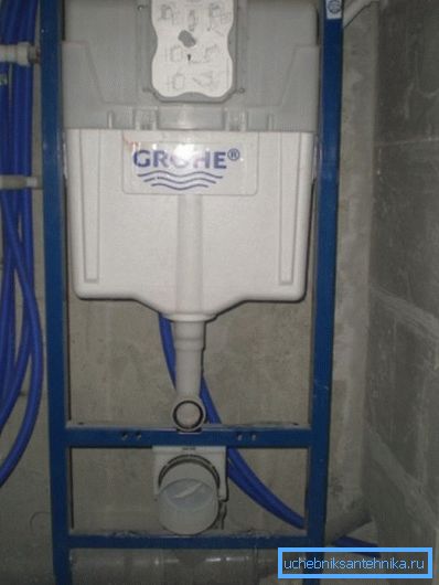 Nejprve je třeba opravit rám Nejprve je třeba opravit rám