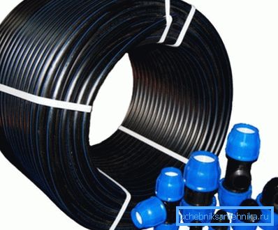 V případě potřeby může být kabeláž z polyetylénových trubek