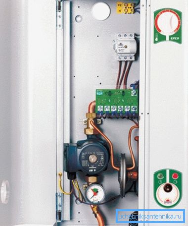 Příklad elektrické kotle na stěnu