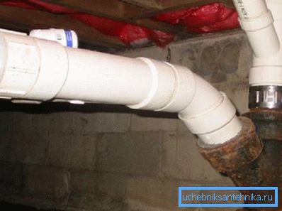 Příklad - přechod kanalizace z litiny na plast