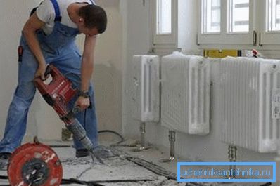 Profesionální pokládání topných trubek v soukromém domě